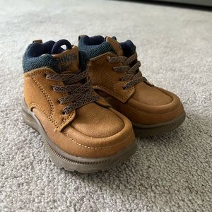 Toddler boy boots size 6